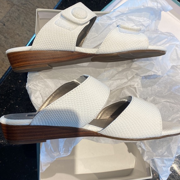 Array key west white Velcro sandal 8.5 N - Picture 3 of 4